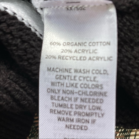 NWT NORDSTROM Kids Stripe Boxy V-Neck Big Girl’s Sweater - Picture 9 of 9